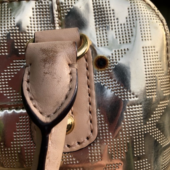 Metallic Gold Michael Kors Bucket Bag - Picture 5 of 8